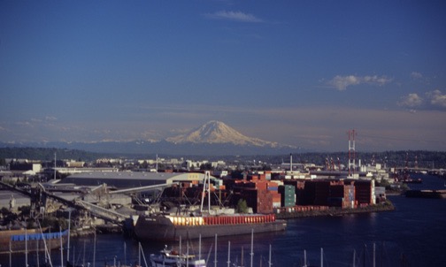 04-05 Wa 26 Mount Ranier form Seattle